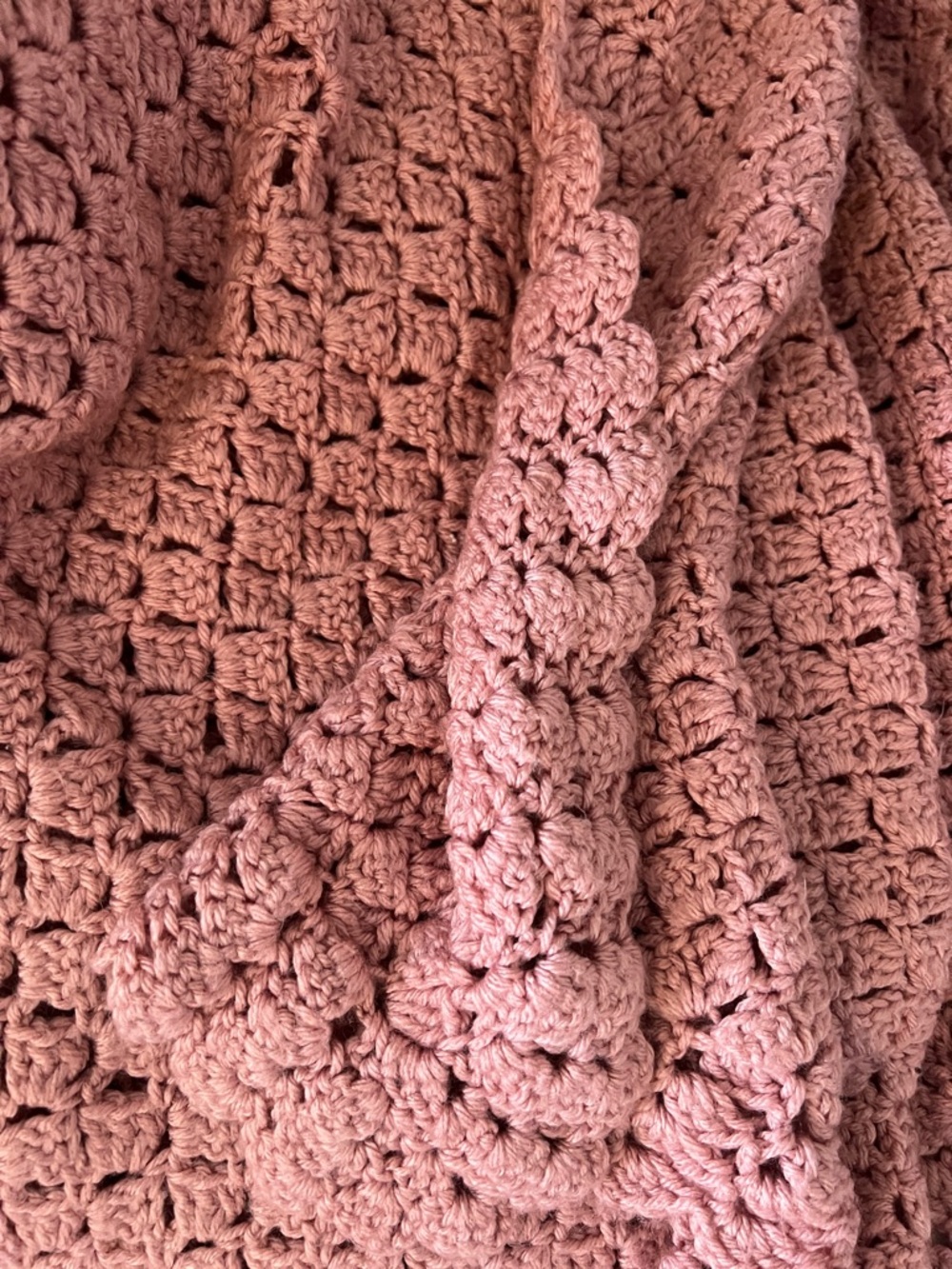 Prairie Handknit blush rose pink crochet throw blanket soft cozy cabin vibes - Picture 3 of 12